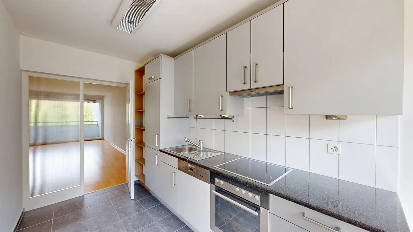 Charmante appartement 3 pièces avec deux balcons entrée attrayante grâce au droit de construire - Photo 4 sur 10