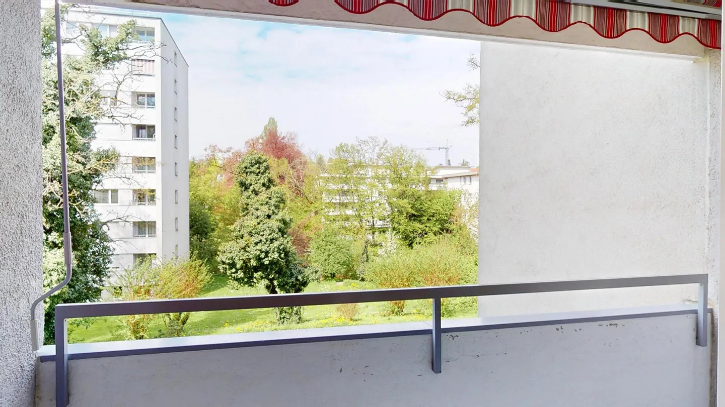 Charmante appartement 3 pièces avec deux balcons entrée attrayante grâce au droit de construire - Photo 10 sur 10