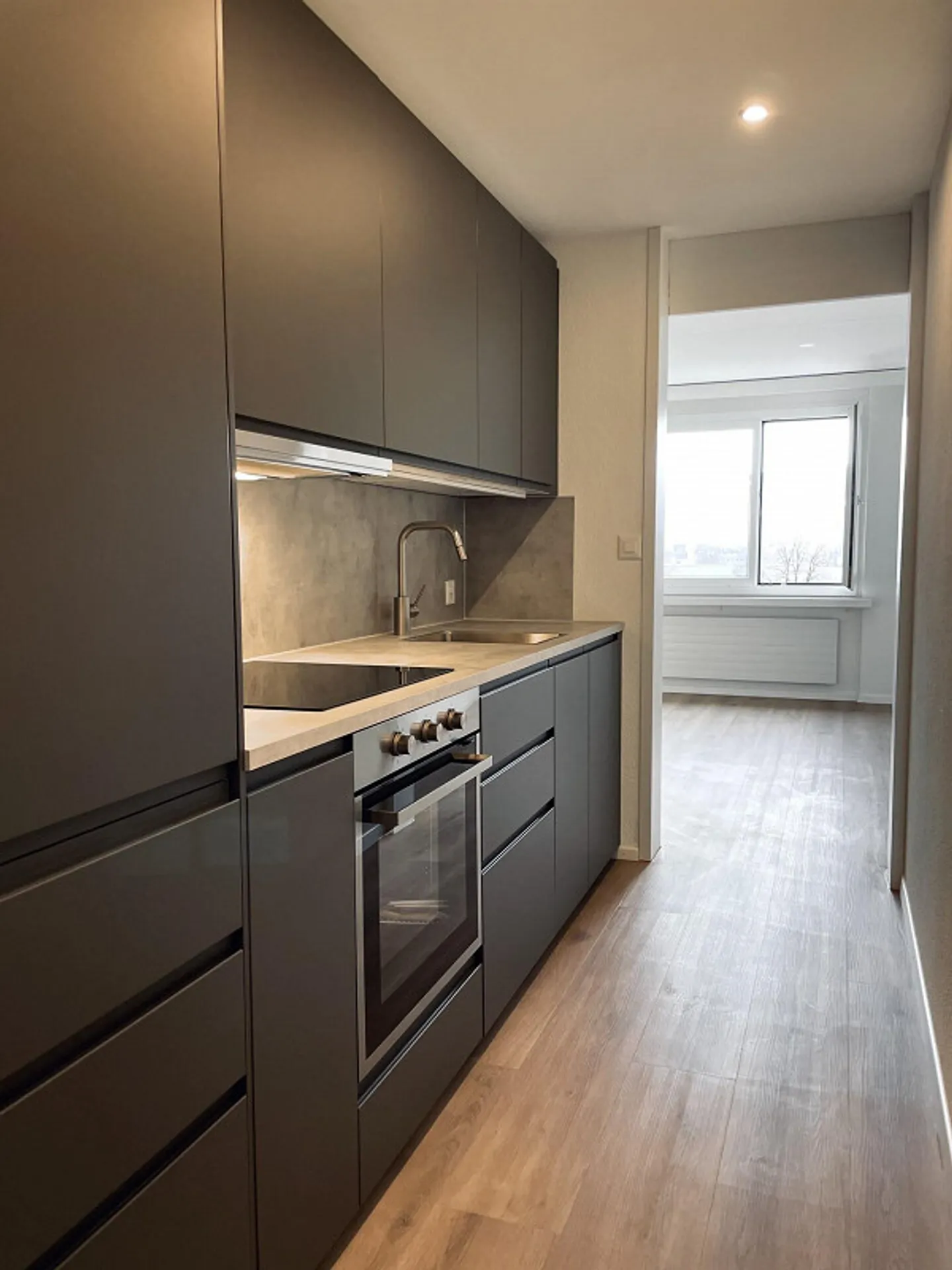 Vivere in modo conveniente e moderno - Appartamento di 1,5 stanze con vista fantastica - Foto 2 di 12