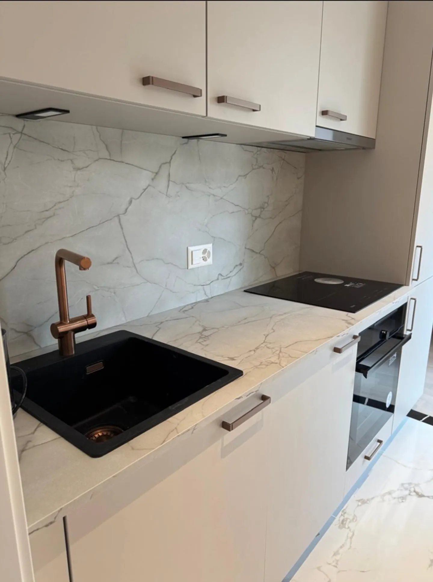 Charming Apartment in Collonge - Photo 4 of 7