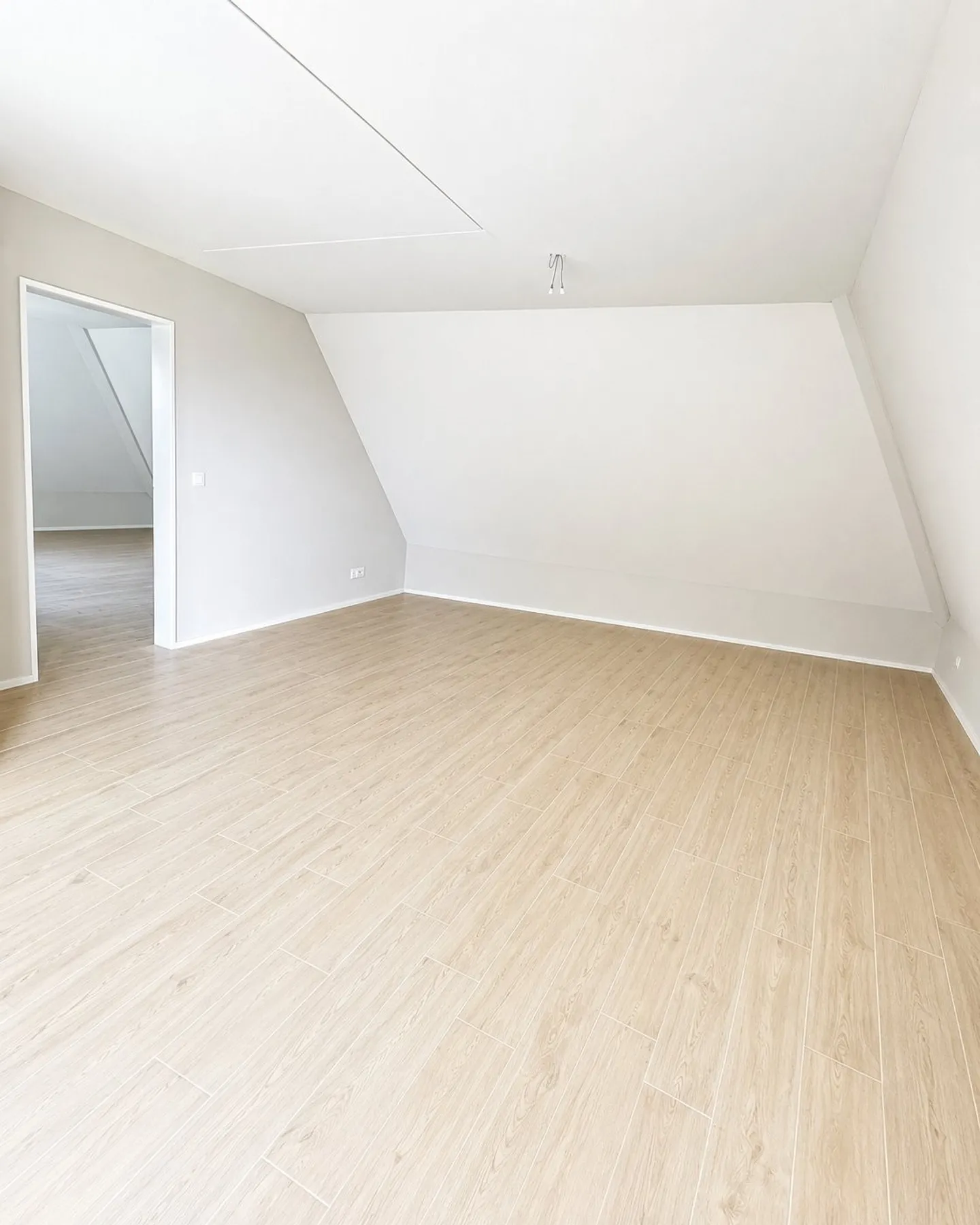 Modernes Penthouse mit Panoramablick - Foto 7 von 10