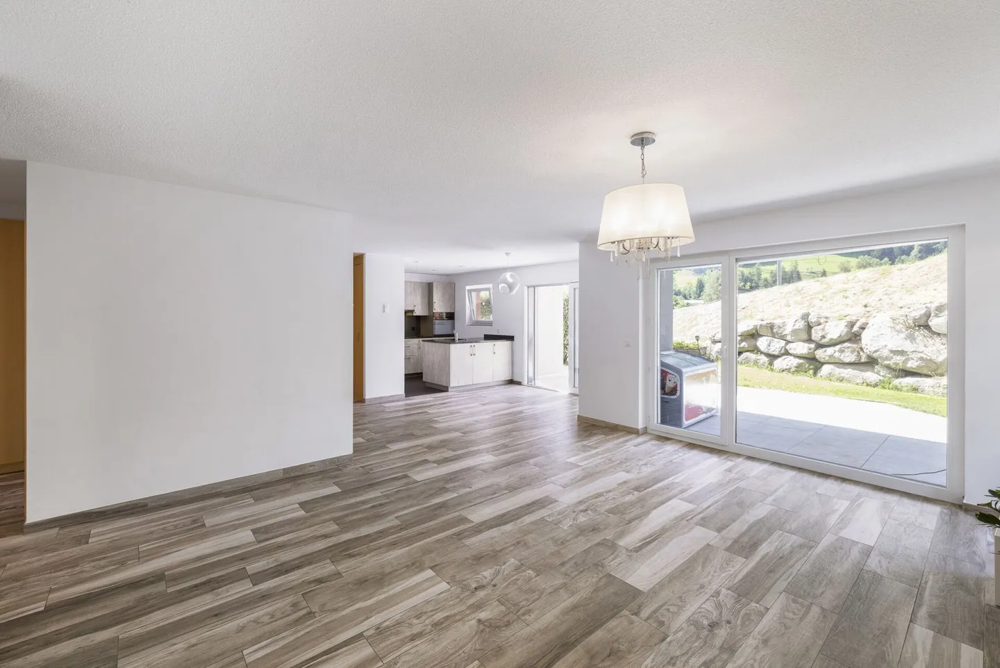Spazioso appartamento di 3,5 locali al piano giardino di 107 m² - Foto 7 di 19
