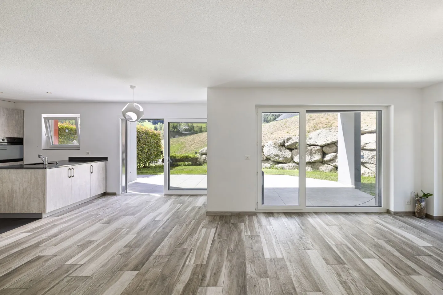 Spazioso appartamento di 3,5 locali al piano giardino di 107 m² - Foto 8 di 19