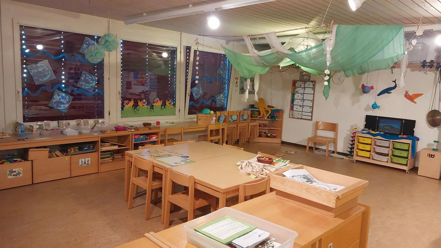 Ideal premises for kindergarten/KITA with large outdoor area - Photo 7 of 11
