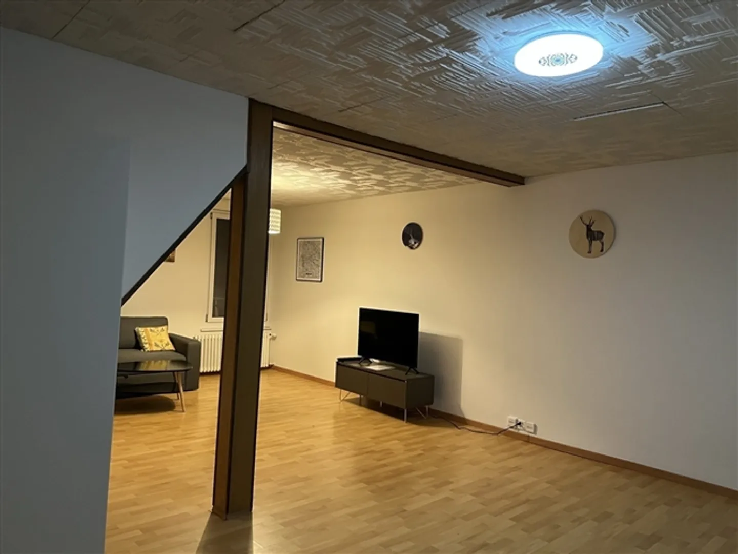 Appartamento spazioso di 3,5 stanze - completamente arredato a 8304, Wallisellen - Soggiorno breve - Foto 2 di 13