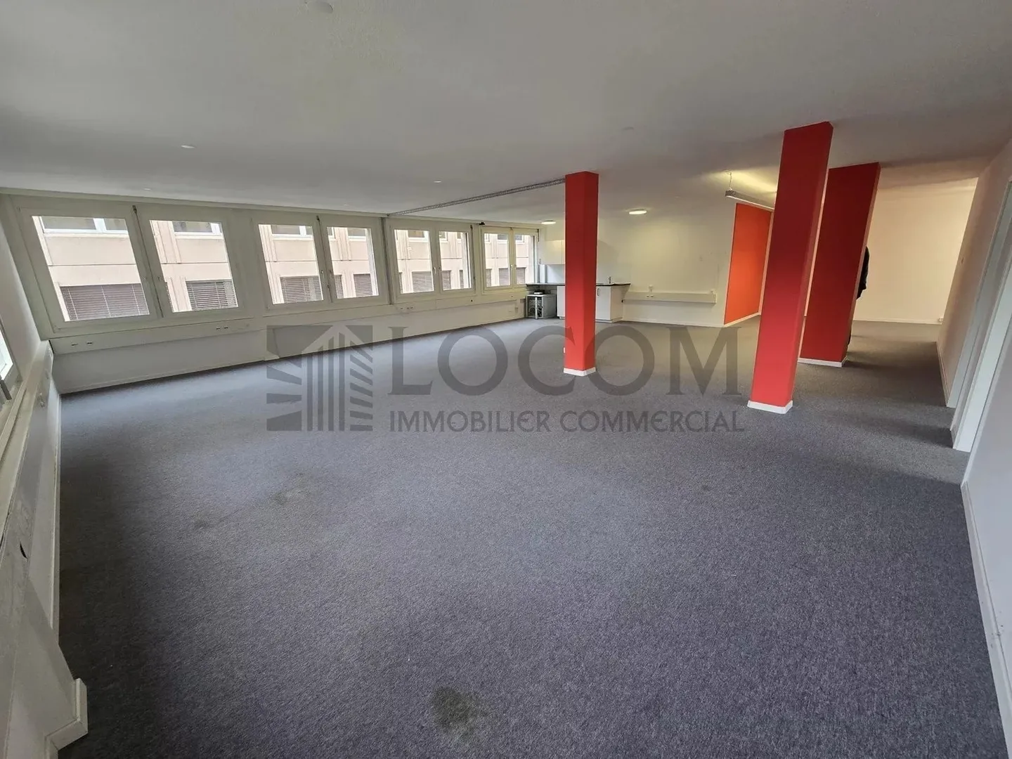 Locaux à louer dans un bâtiment équipé - Photo 13 sur 13