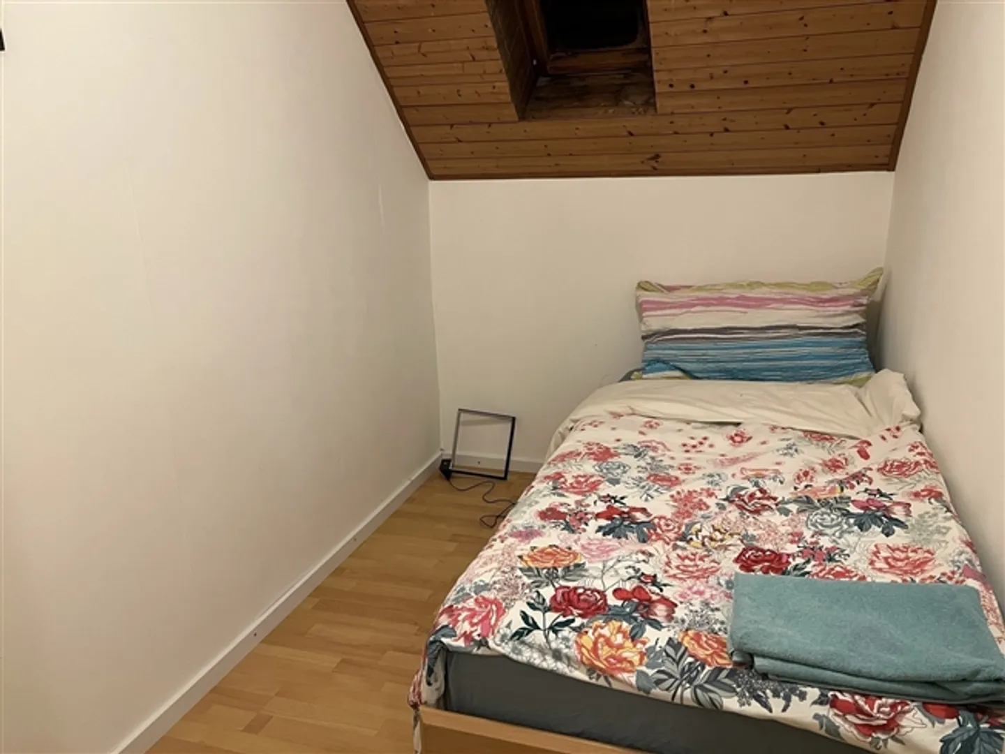 Appartamento spazioso di 3,5 stanze - completamente arredato a 8304, Wallisellen - Soggiorno breve - Foto 9 di 13