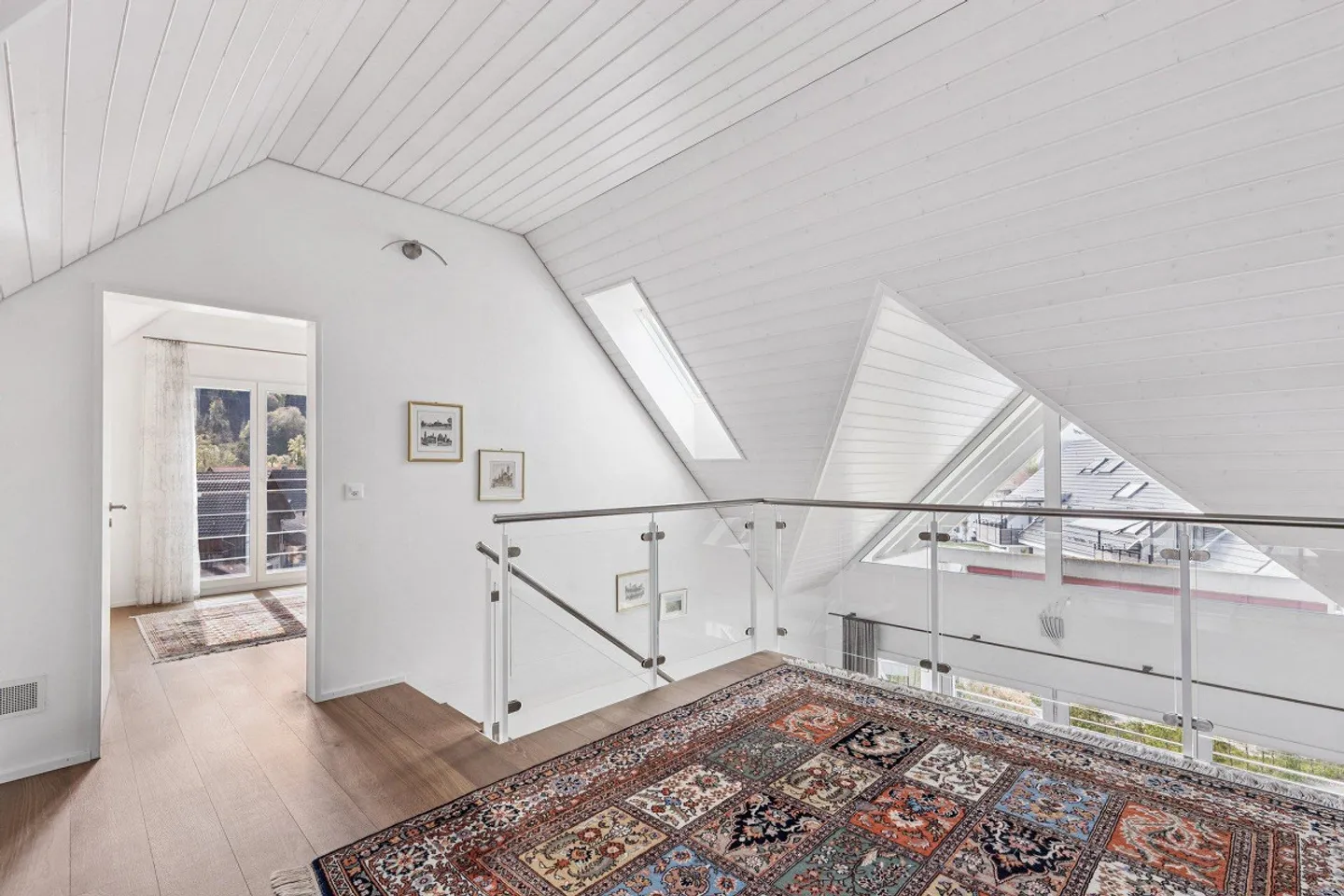 Grosszügige Maisonette mit Galerie - Foto 3 von 6