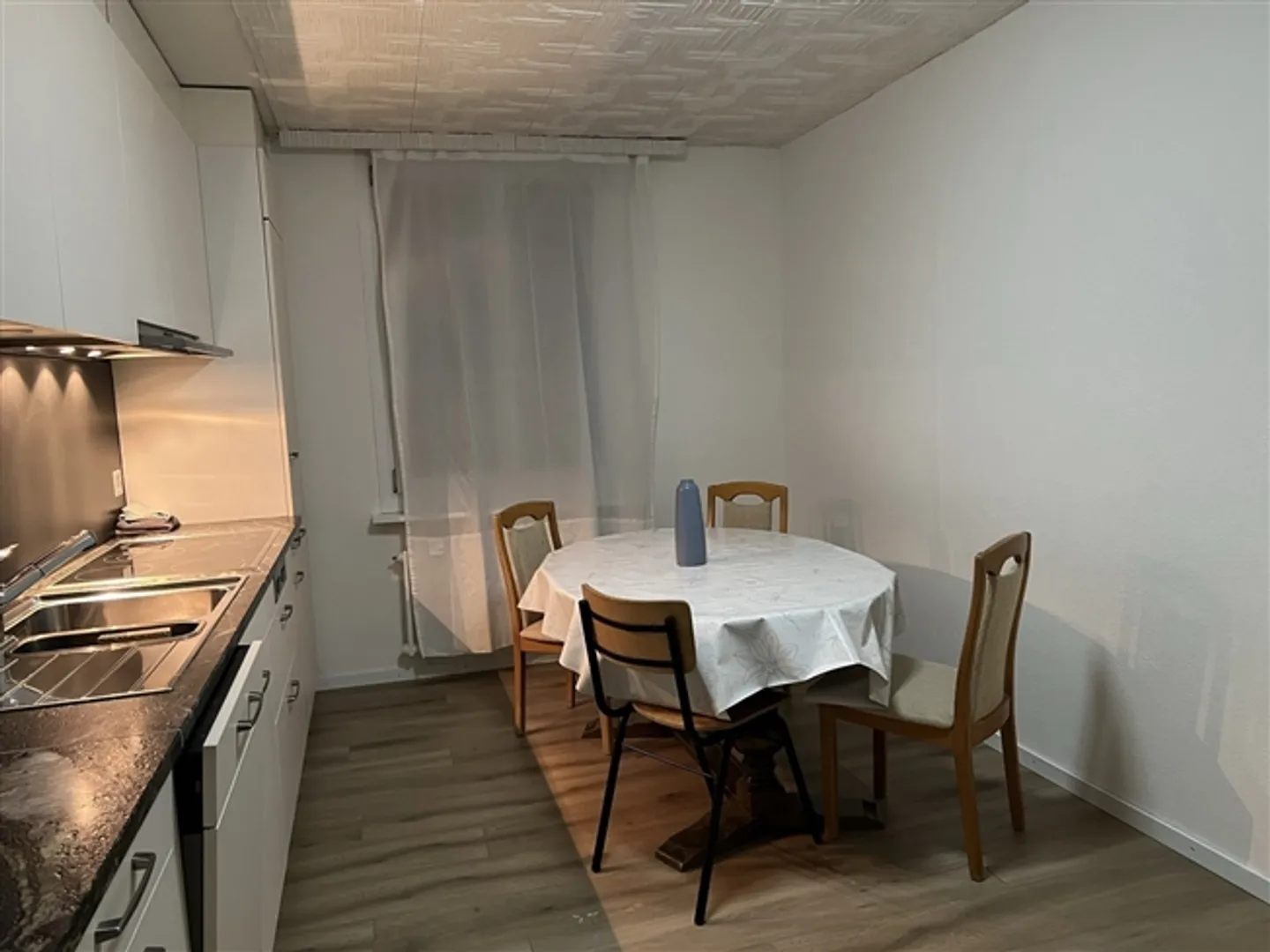 Appartamento spazioso di 3,5 stanze - completamente arredato a 8304, Wallisellen - Soggiorno breve - Foto 12 di 13