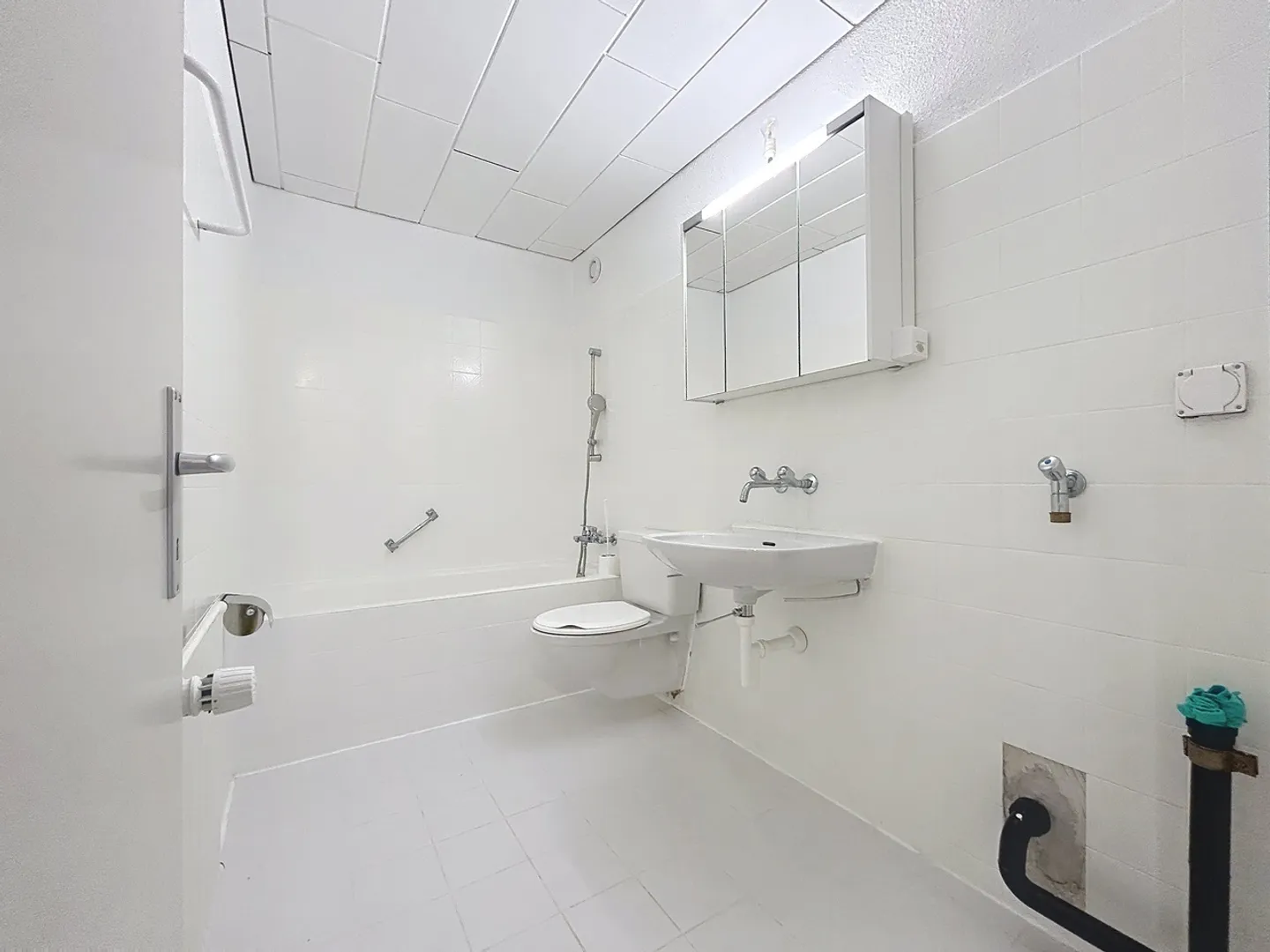 4.5-room apartment in triplex + 1 independent bedroom - Photo 5 of 9