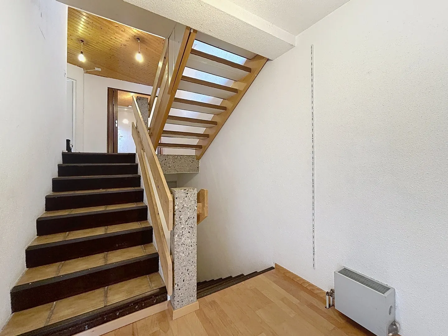 4.5-room apartment in triplex + 1 independent bedroom - Photo 6 of 9