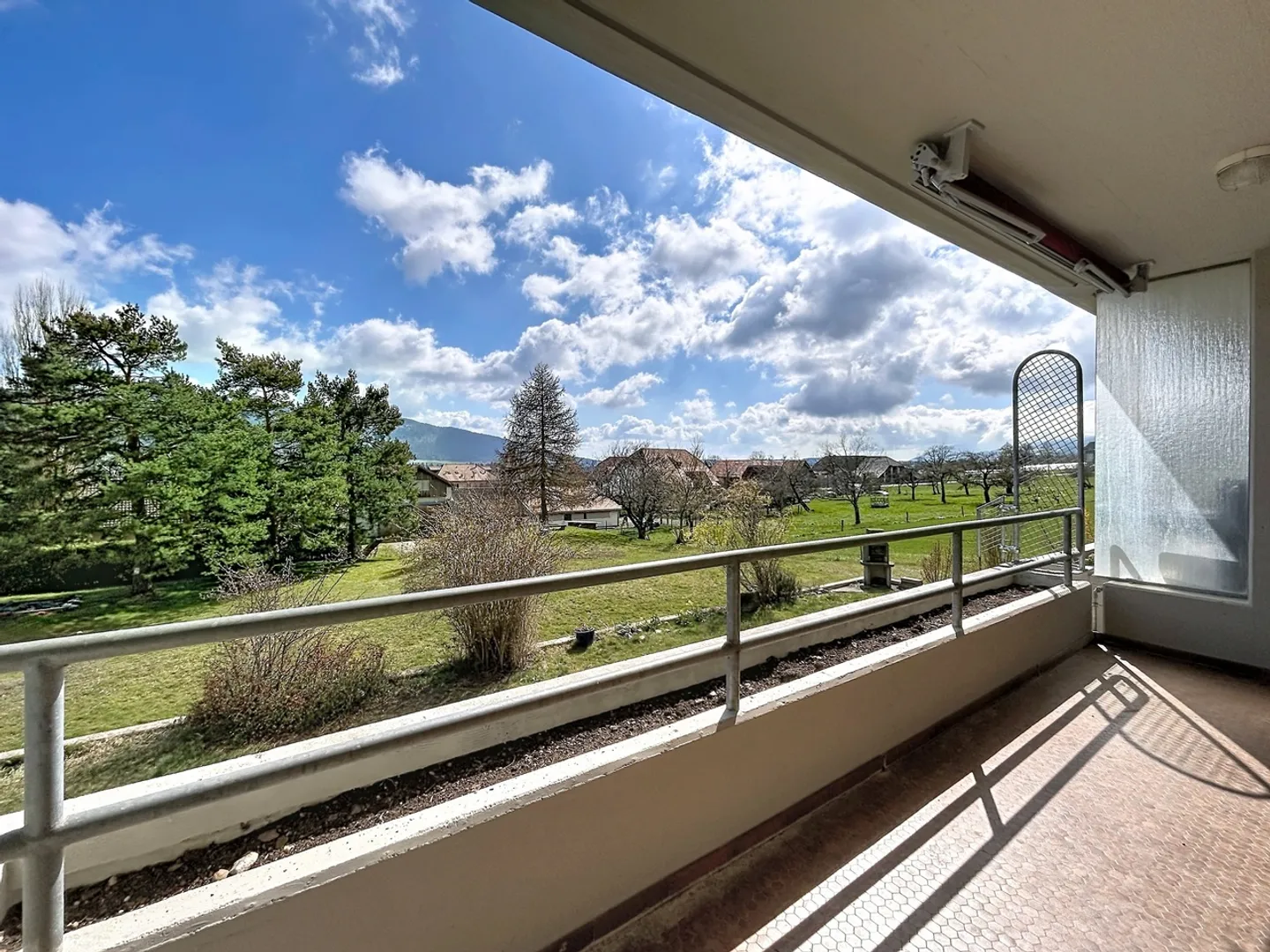 4.5-room apartment in triplex + 1 independent bedroom - Photo 7 of 9