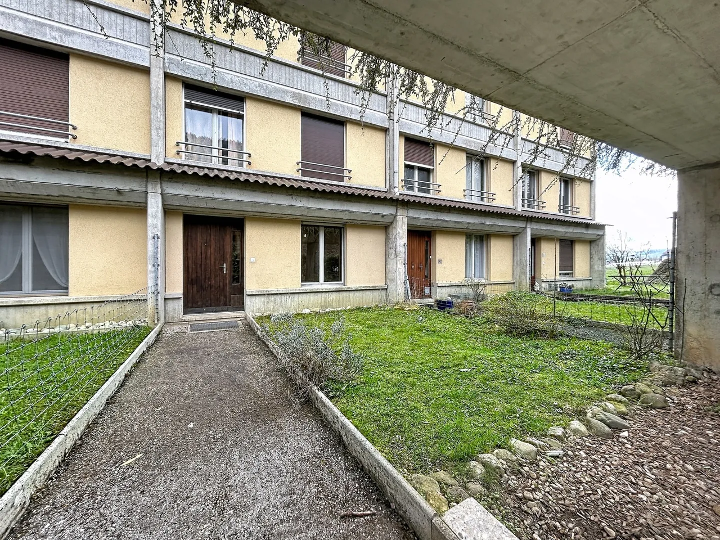 4.5-room apartment in triplex + 1 independent bedroom - Photo 9 of 9