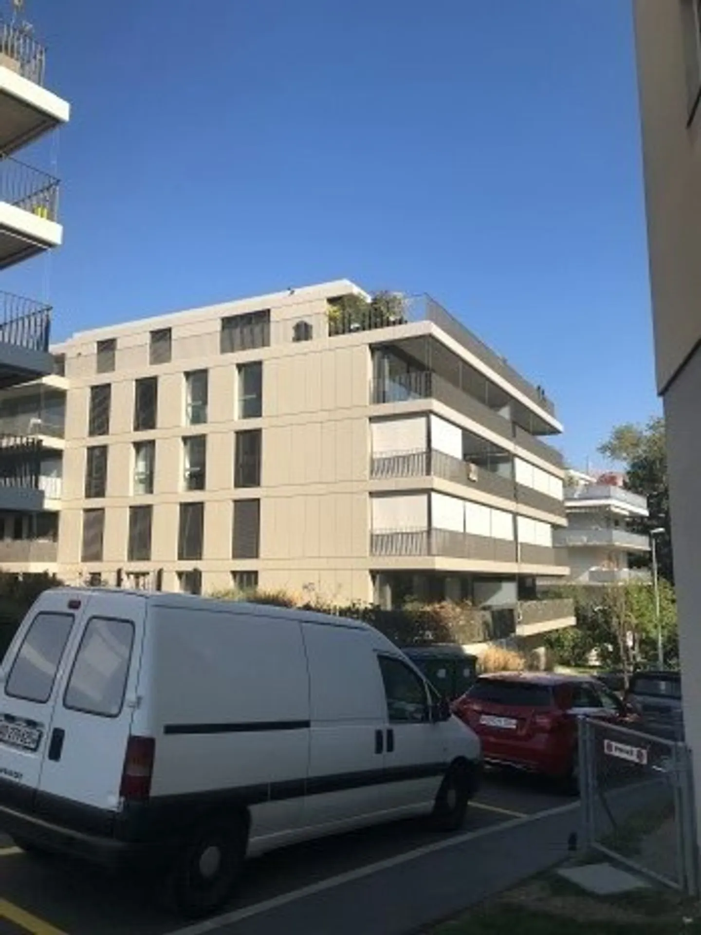 Appartement moderne 3,5 pièces - Photo 2 sur 5