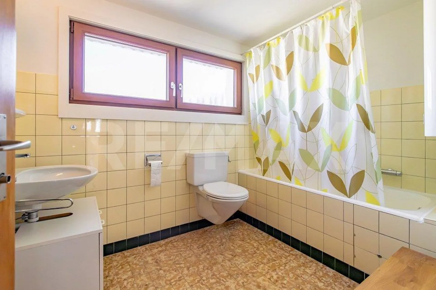 Stylish apartment in the heart of Unterbäch - Photo 8 of 10