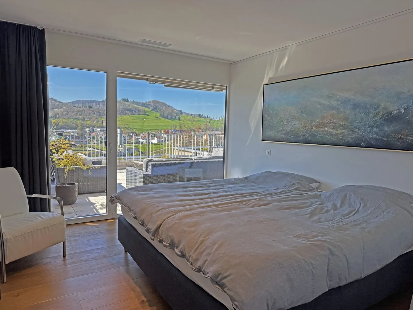 Vivere sopra i tetti di Liestal - Esclusivo appartamento con terrazza di 5,5 stanze - Foto 6 di 14