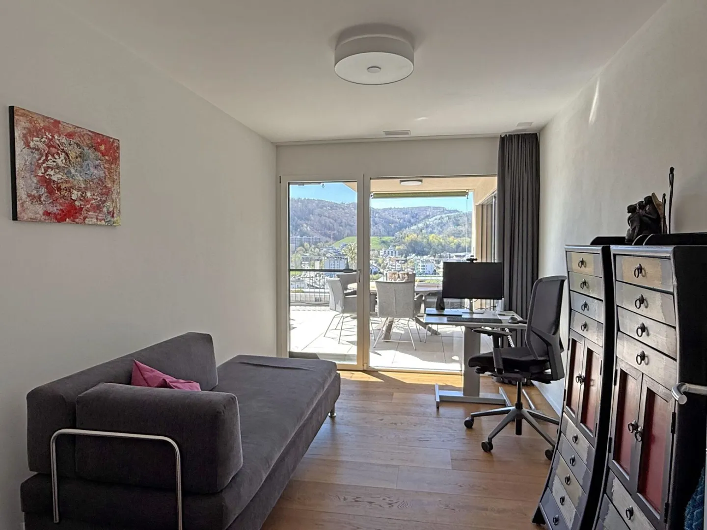 Vivere sopra i tetti di Liestal - Esclusivo appartamento con terrazza di 5,5 stanze - Foto 11 di 14