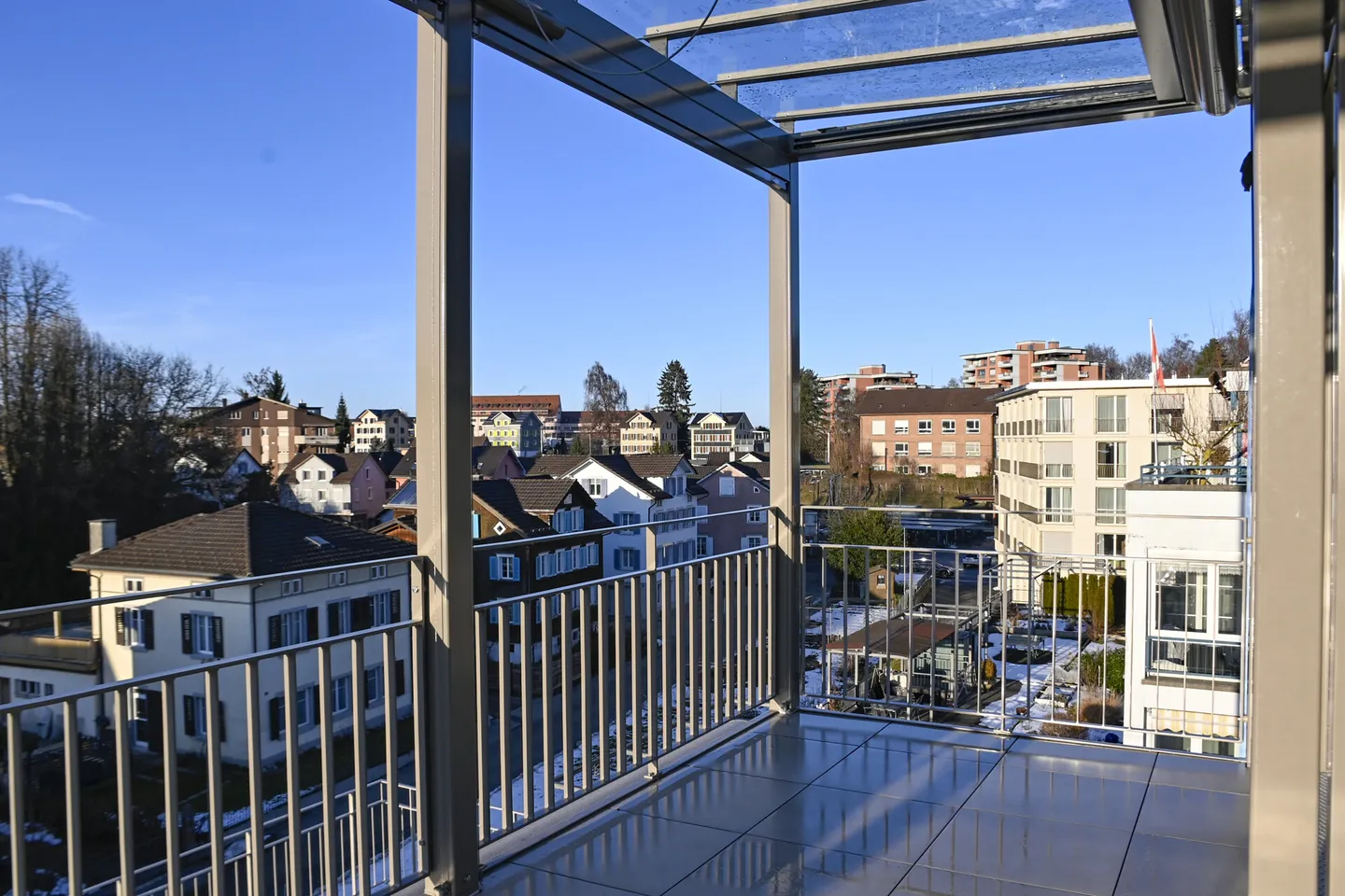 Modern Attic Apartment in Flawil - Photo 10 of 11