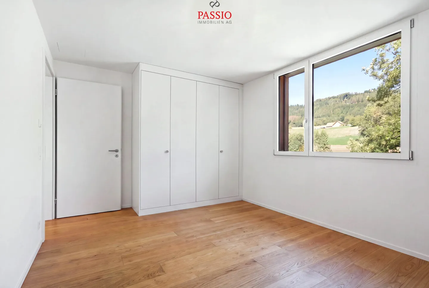Living above Lake Biel – Penthouse with 197 m² and breathtaking panorama - Photo 18 of 38