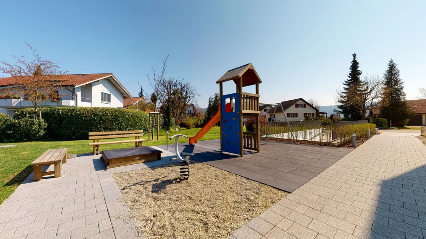 Family-friendly, modern and spacious! - Photo 9 of 9