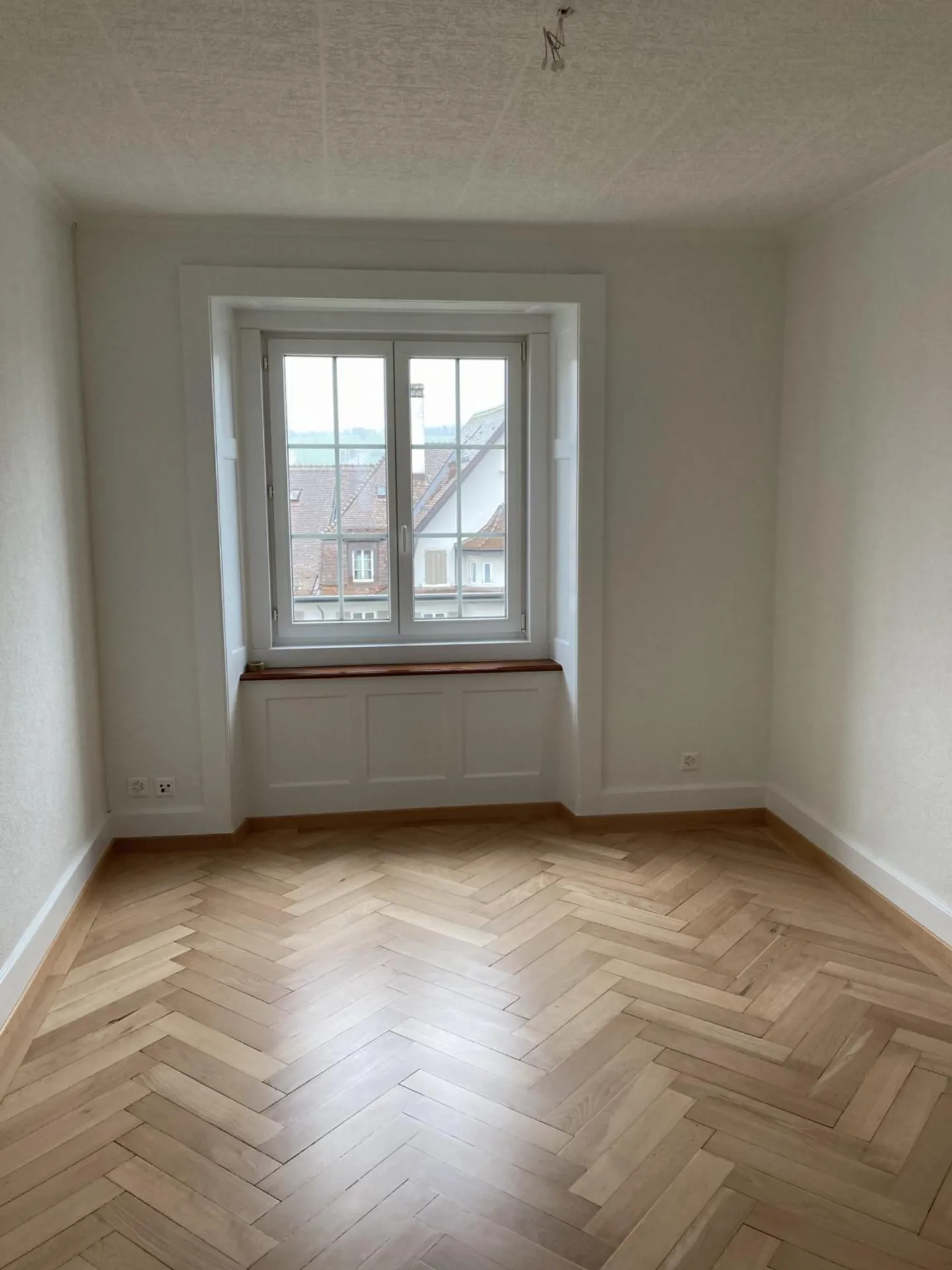 Cozy 2-Room Apartment - Photo 2 of 11