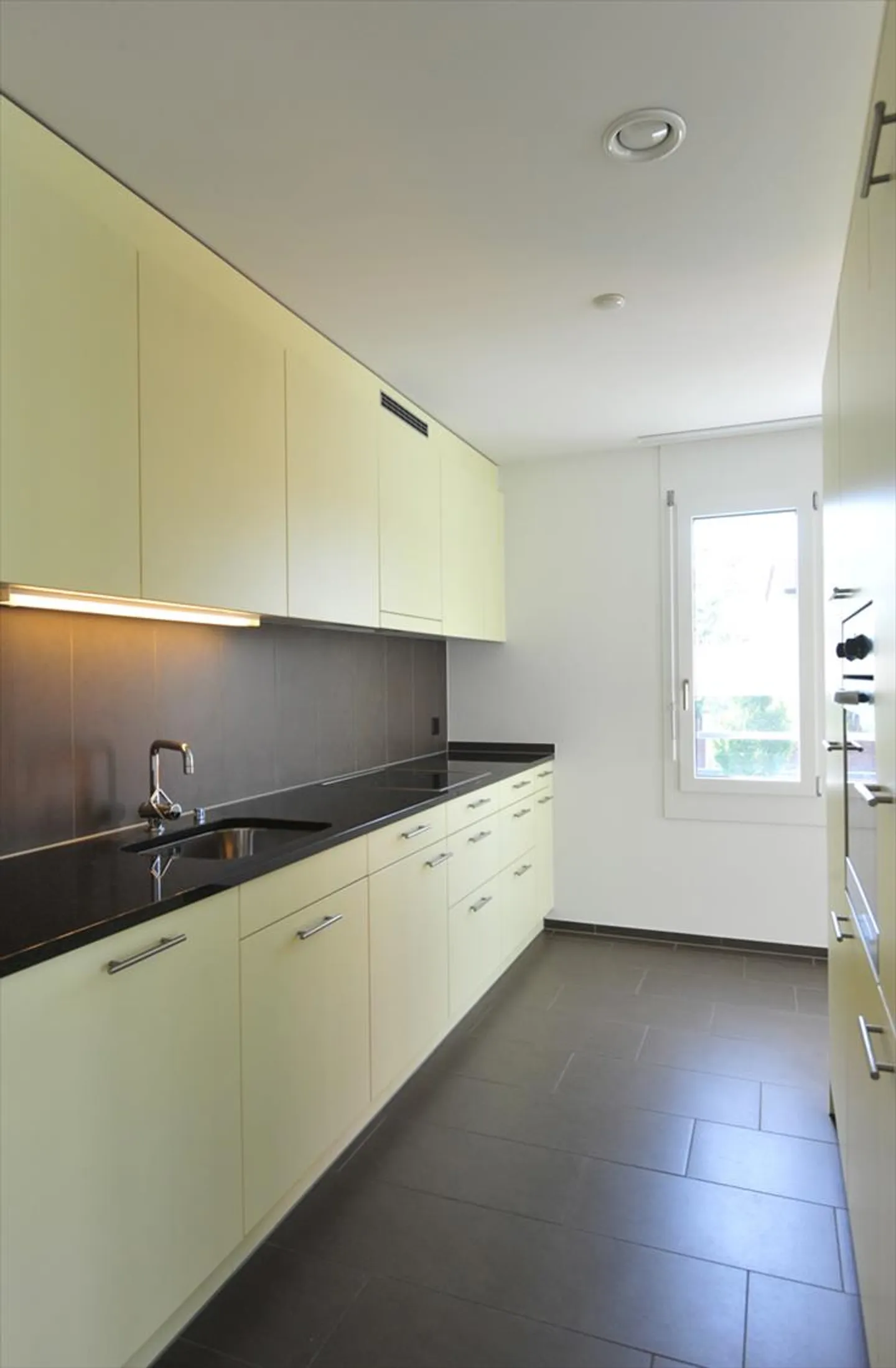 Vivre du côté ensoleillé de Brugg - Photo 4 sur 10