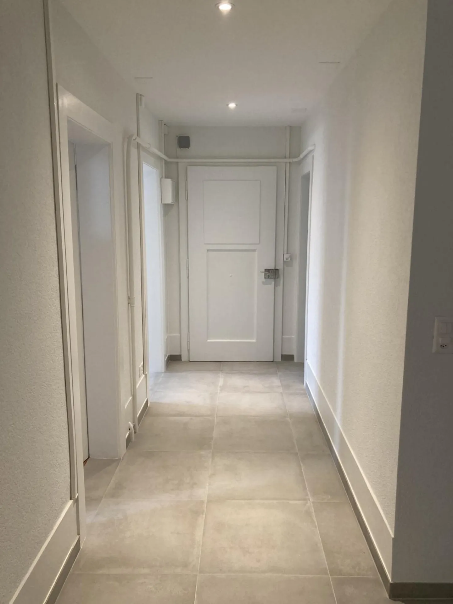 Cozy 2-Room Apartment - Photo 7 of 11