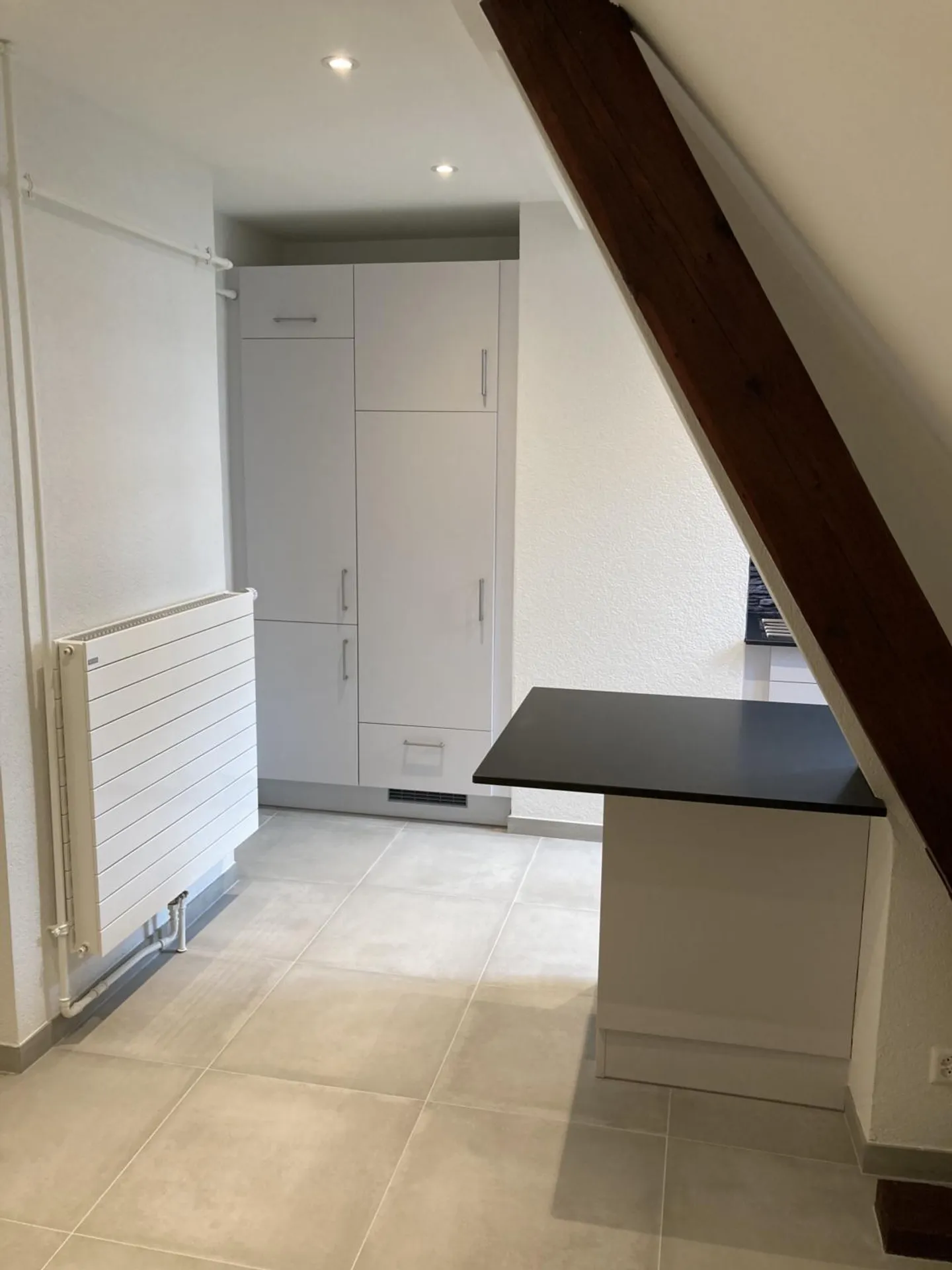 Cozy 2-Room Apartment - Photo 9 of 11