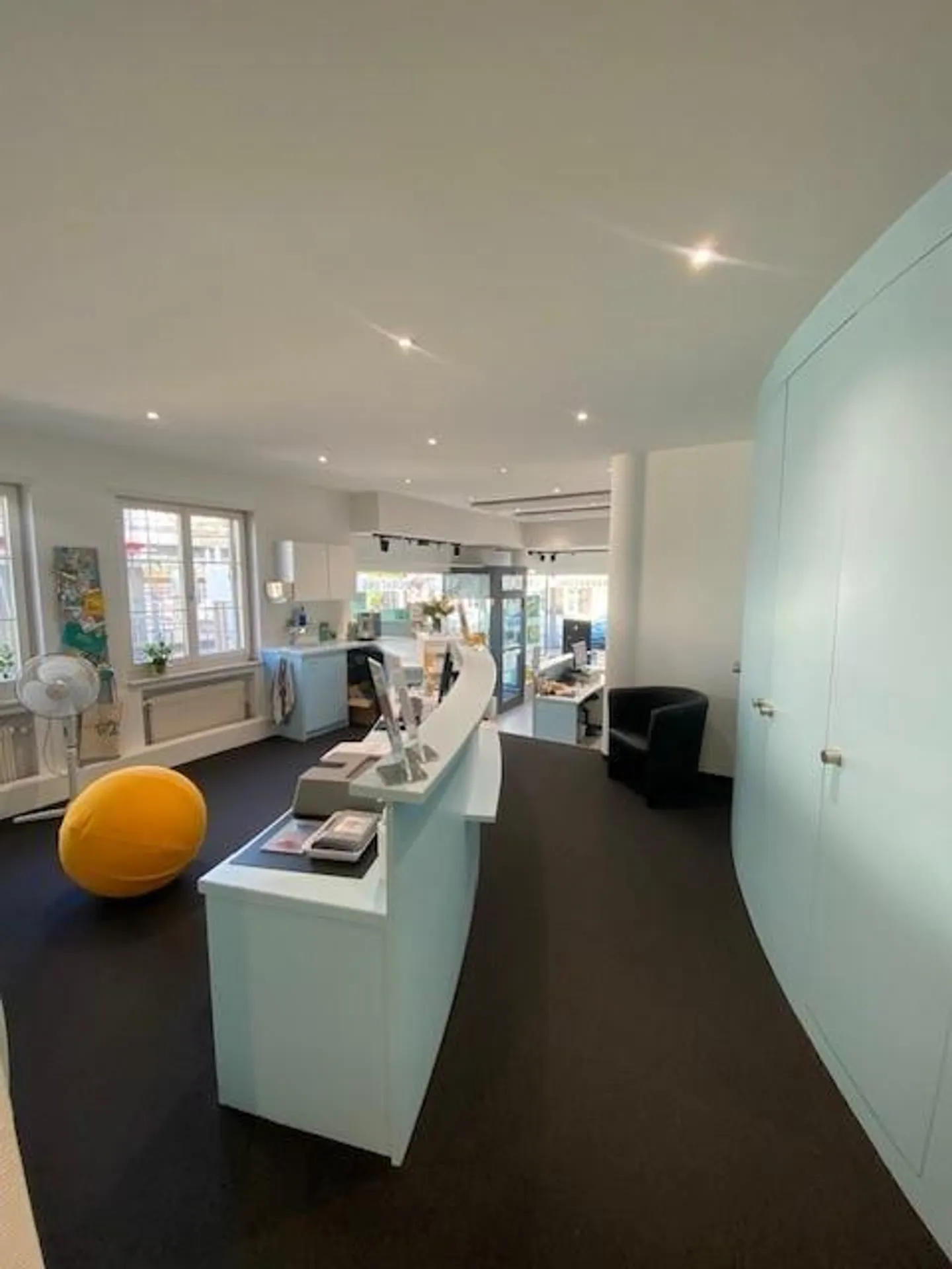 Commercial premises in the heart of the city - Photo 4 of 8