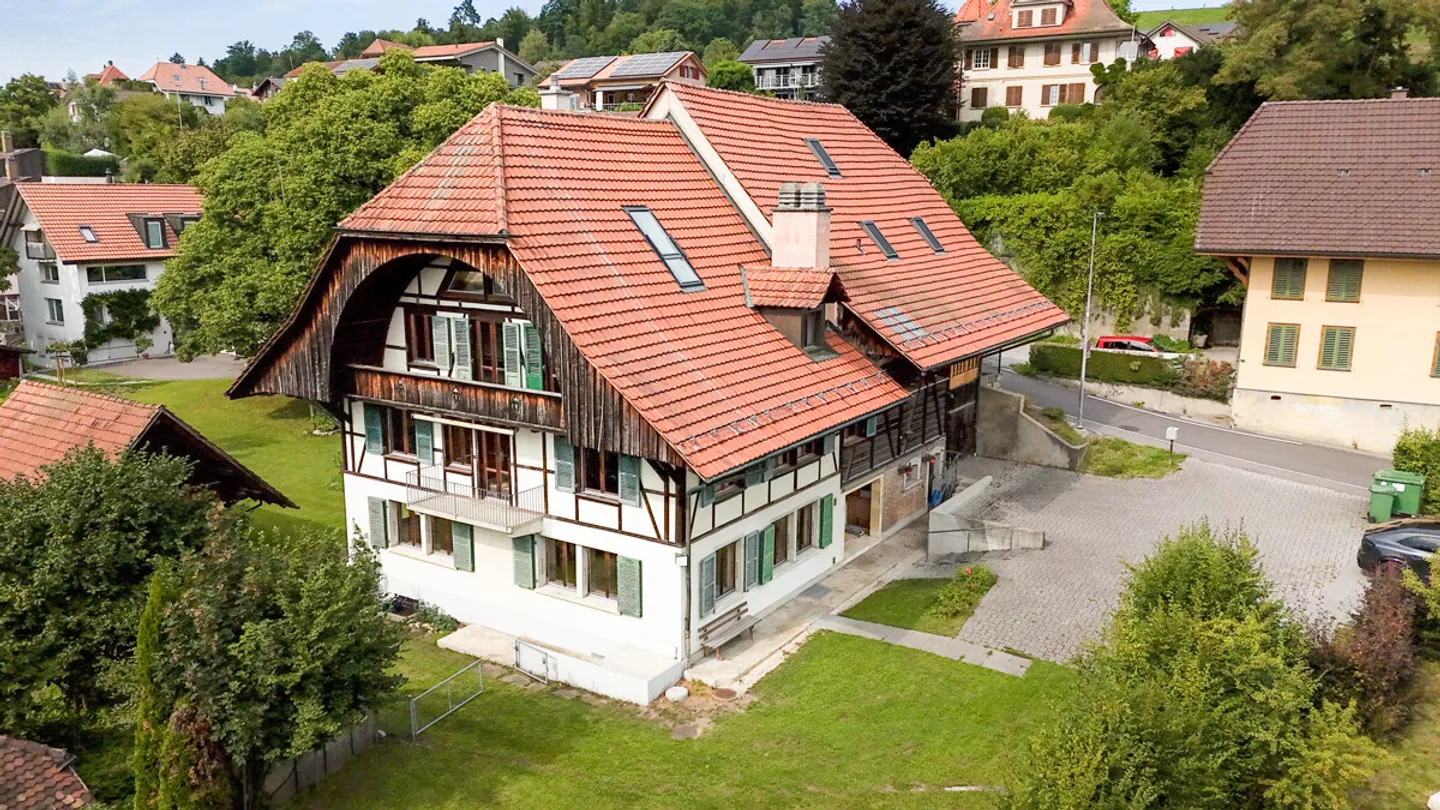 Ferme avec extension moderne (commerciale) - Photo 1 sur 13