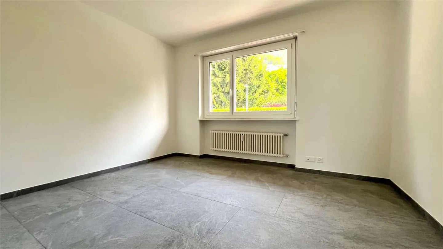 Muralto - Elegant 4.5-Room Apartment with 150 m2 and Lake View - Photo 4 of 13