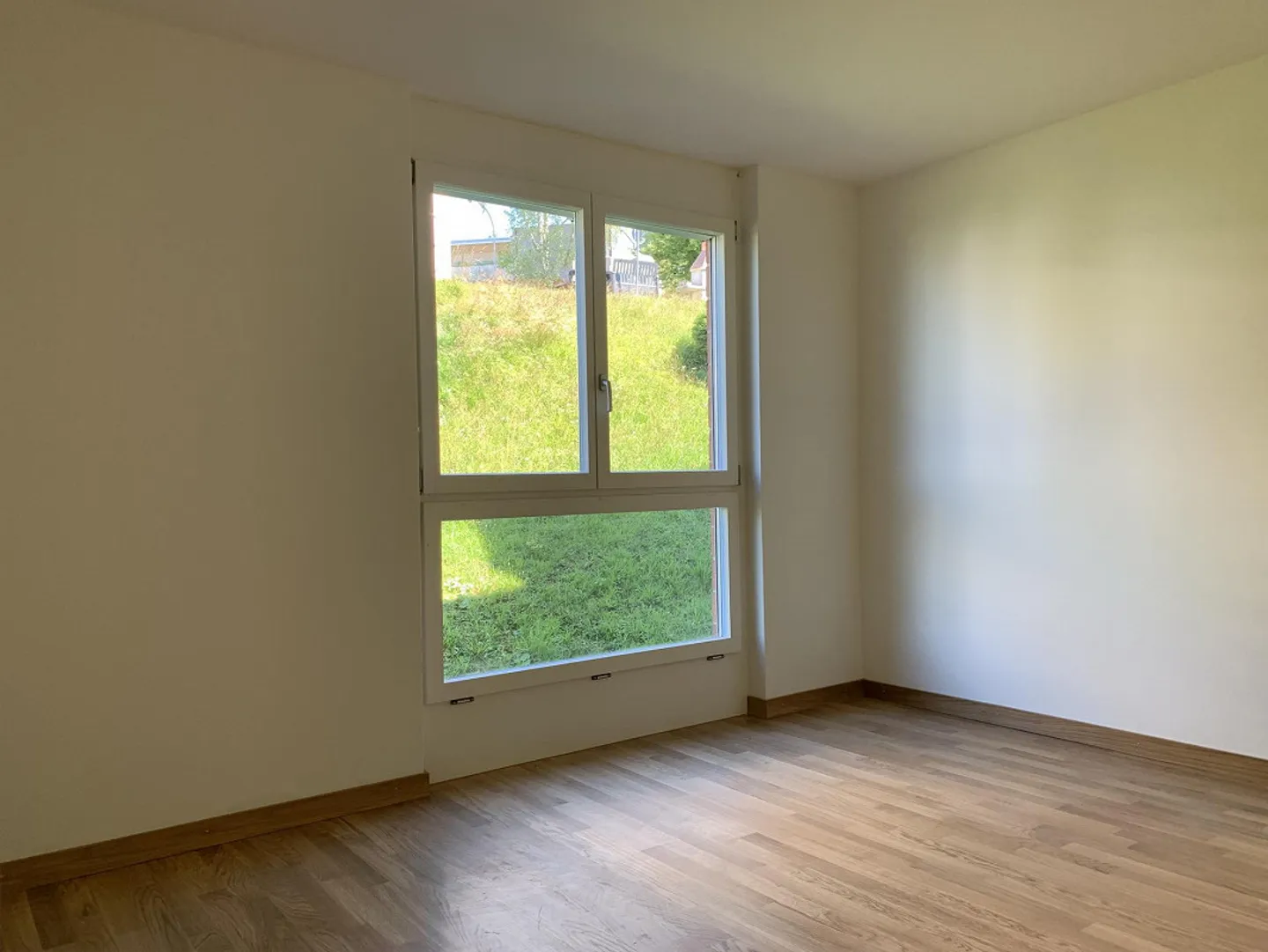 Bellissimo appartamento di 4,5 stanze con vista mozzafiato - Foto 9 di 13