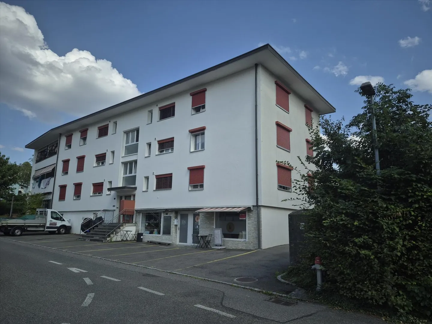 Modernes Apartment mit stilvollen Merkmalen - Foto 2 von 5