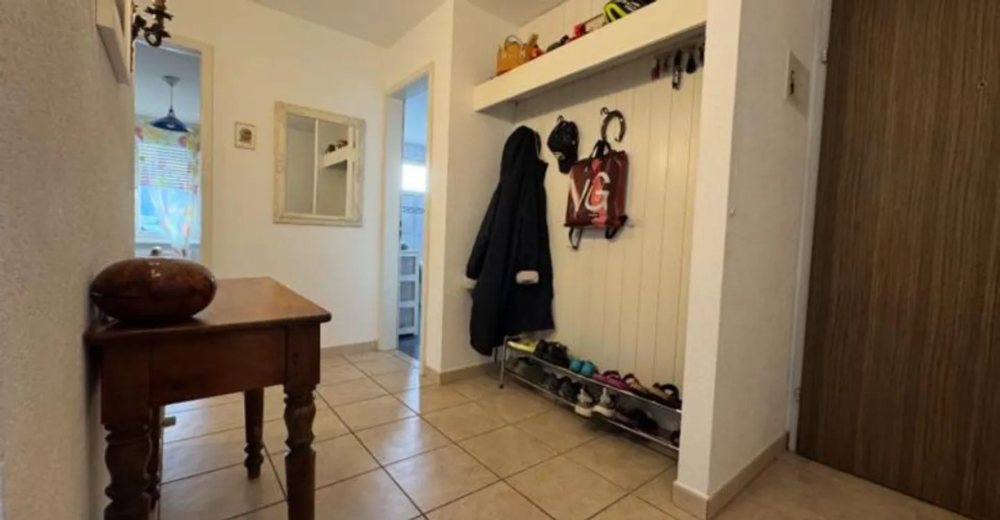 Bel Appartement Rénové - Photo 5 sur 11