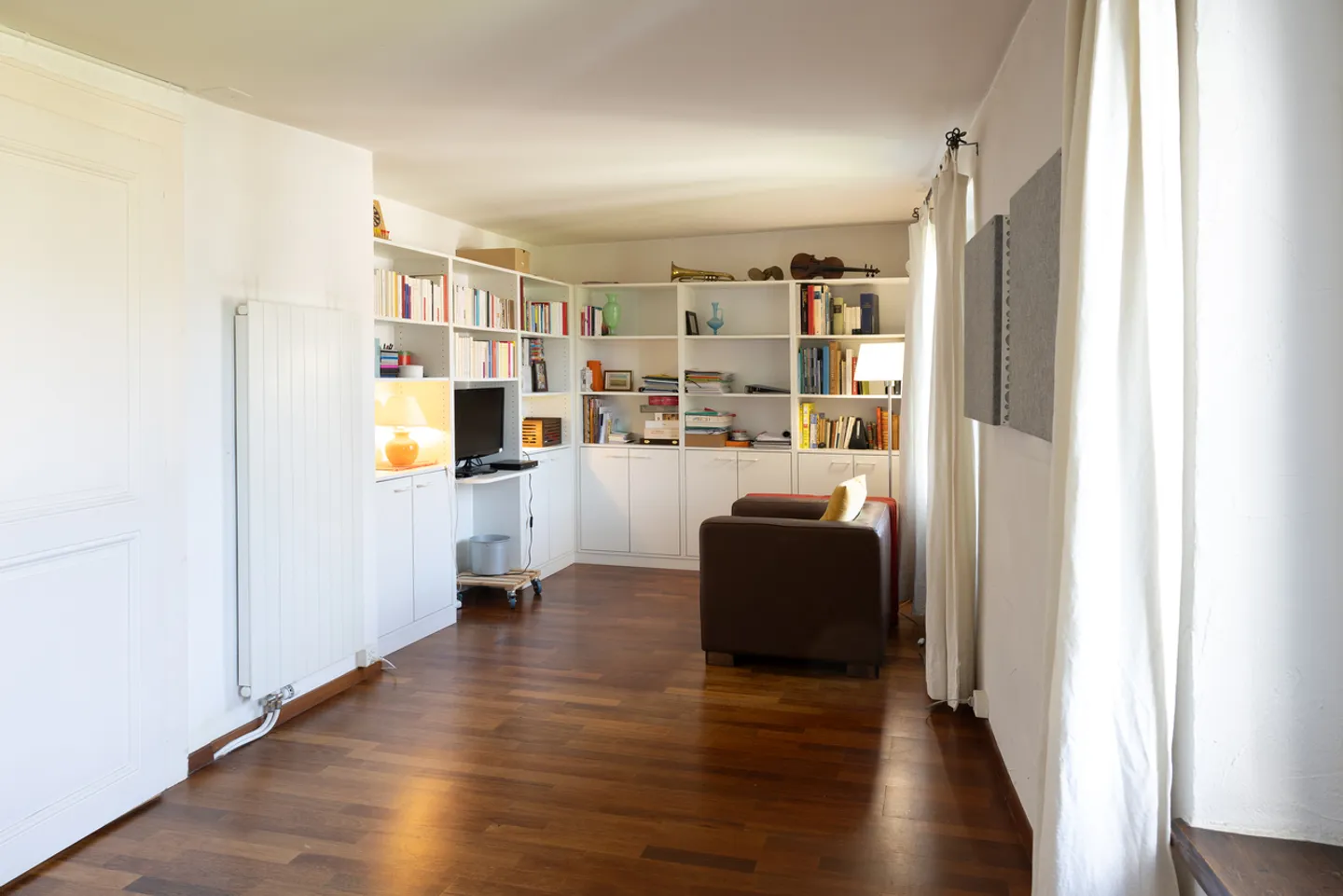 Elegant village house with 4.5 rooms and garden in Ollon VD - Photo 6 of 15