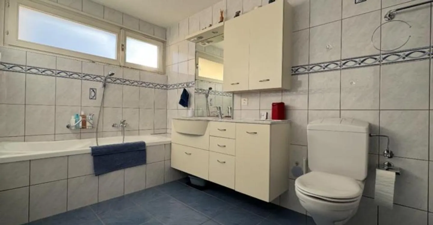 Bel Appartement Rénové - Photo 8 sur 11