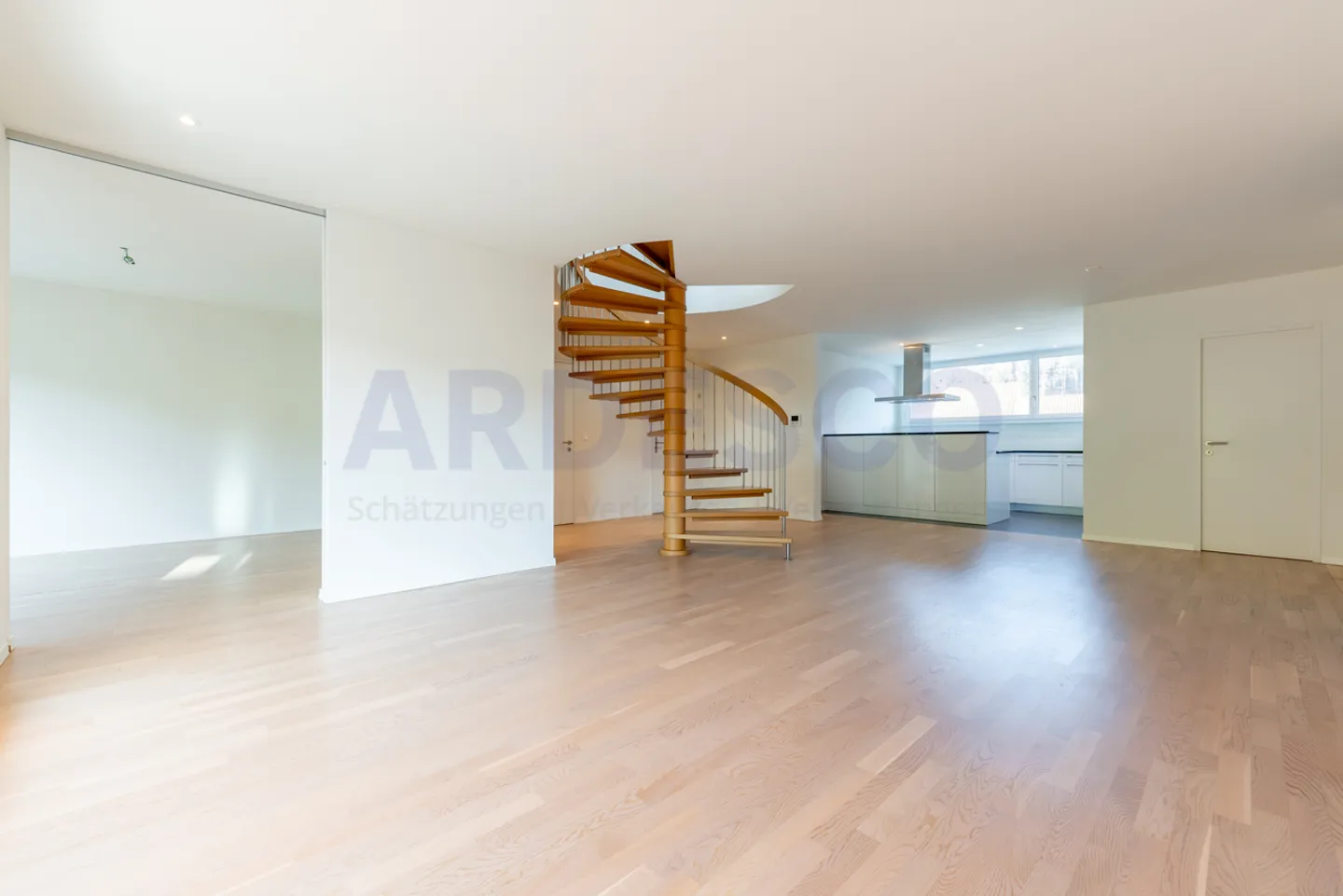 Spacious Living with a View of Nature - Photo 4 of 12