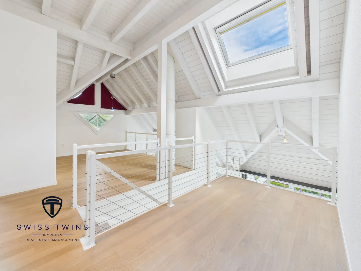 Appartement penthouse exclusif au cœur de Horw avec vue sur le Pilatus - Photo 2 sur 17