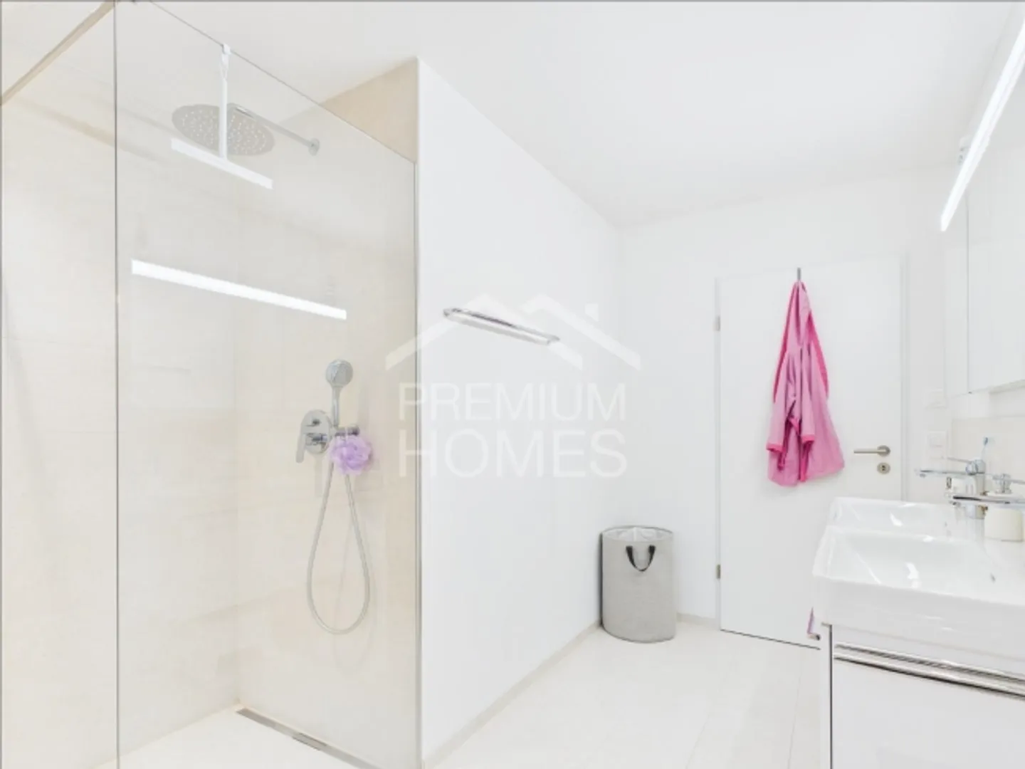 Vie moderne avec aisance, lumière et joie de vivre - Photo 3 sur 4