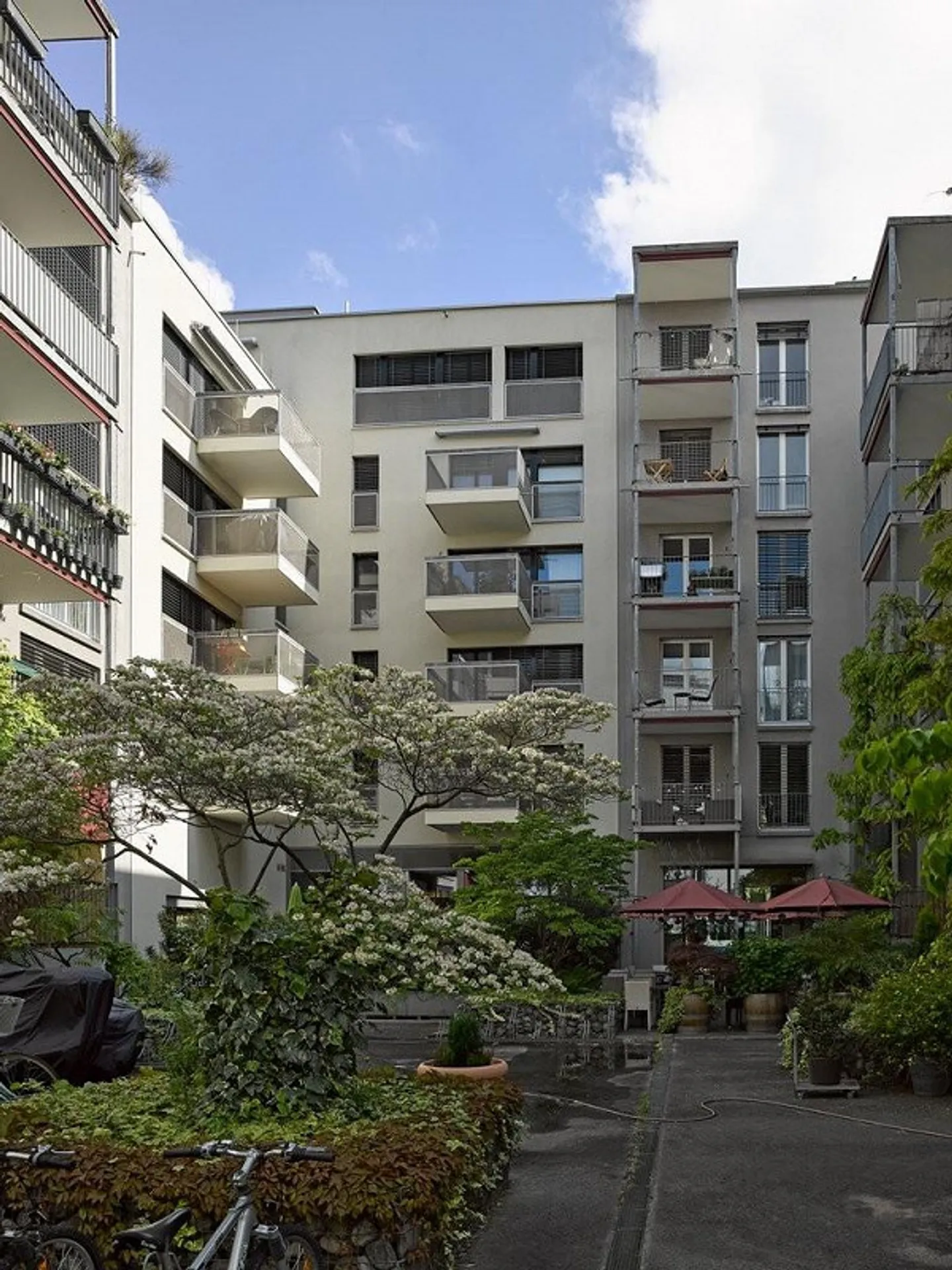 MIETEN OHNE KAUTION - Blick über Zürich und zum Üetliberg - Foto 2 von 4