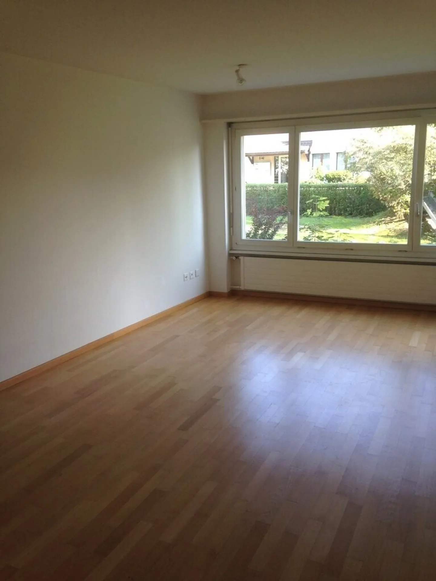 Appartamento 3.5 locali, piscina davanti alla casa! - Foto 2 di 4