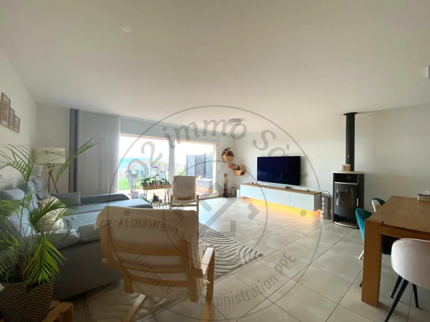 Bella Casa Semindipendente - 5,5 Stanze Ursy - Foto 5 di 13