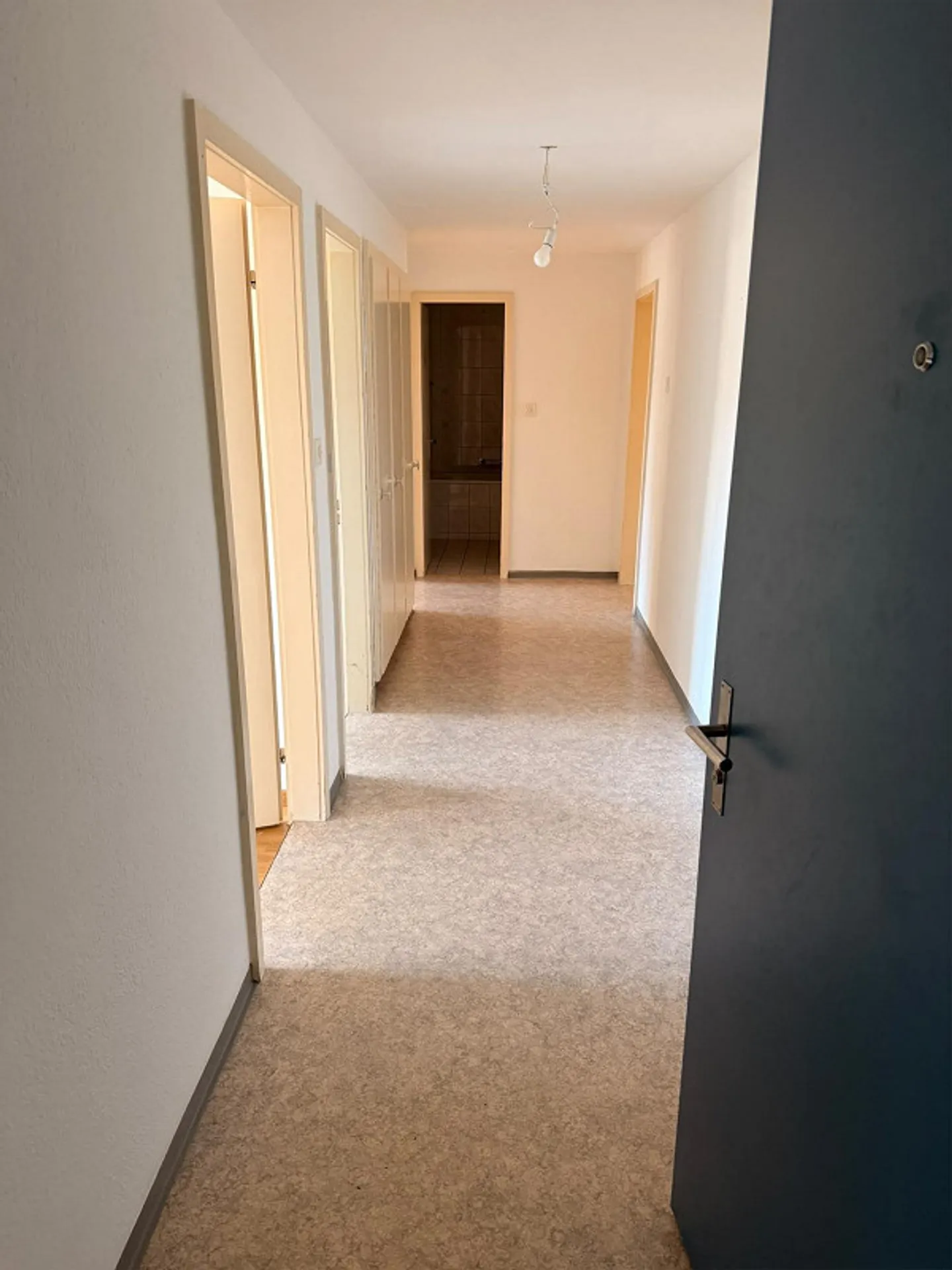Attraktive 3.5-Zimmer-Wohnung im Hochparterre an zentraler Lage - Photo 1 sur 9