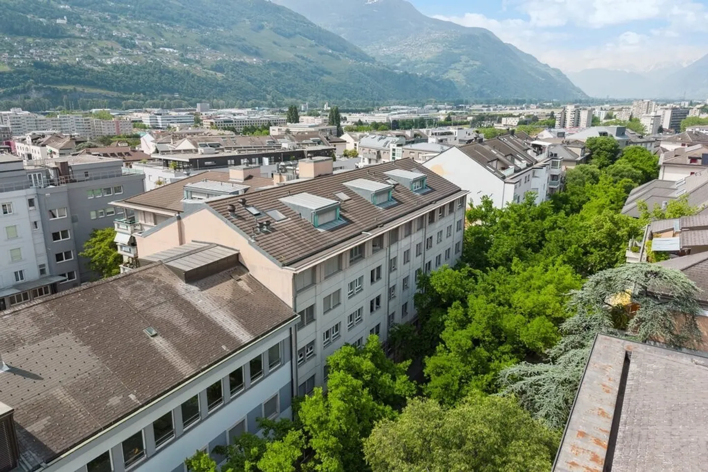 Ufficio spazioso di 252m2 in affitto nel centro di Sion - Foto 8 di 8
