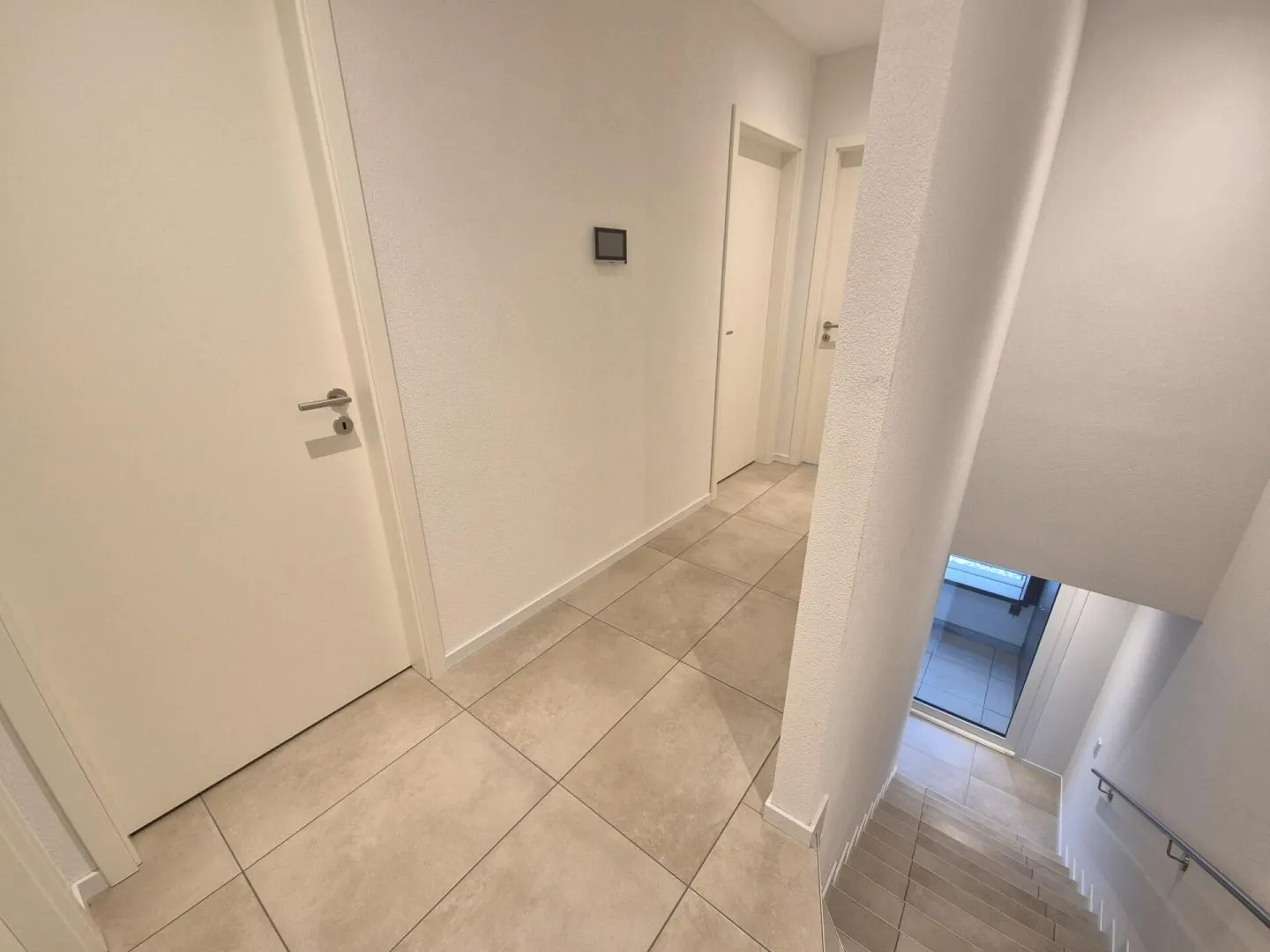 Plugin 4 - 3.5 Room Duplex Apartment - Photo 8 of 18