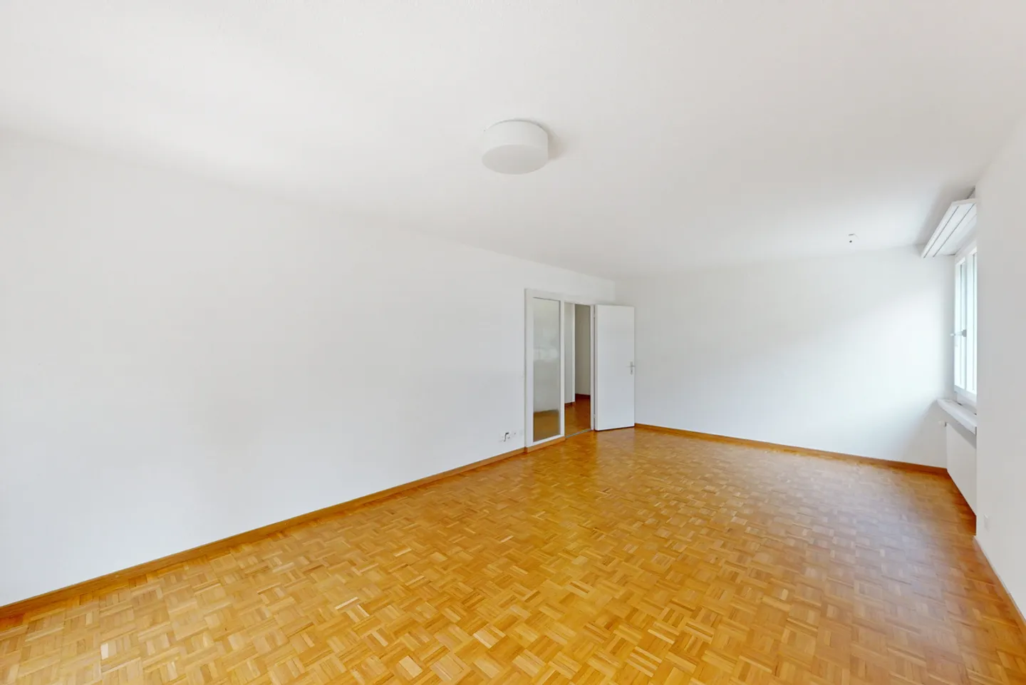 Appartement ensoleillé à Zurich Höngg - Limité à 1 an - Photo 3 sur 12
