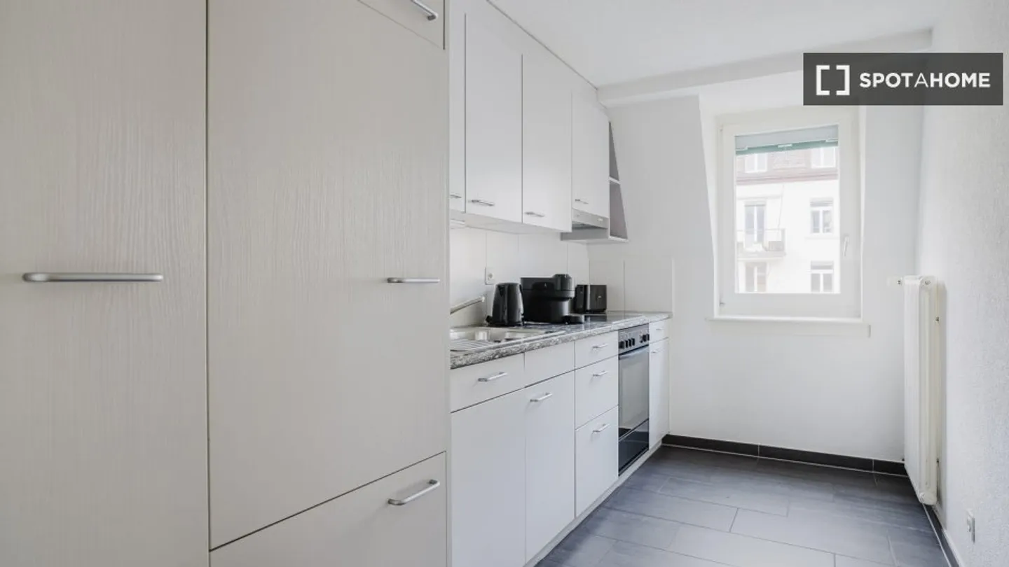 Apartment for rent - Photo 6 of 16