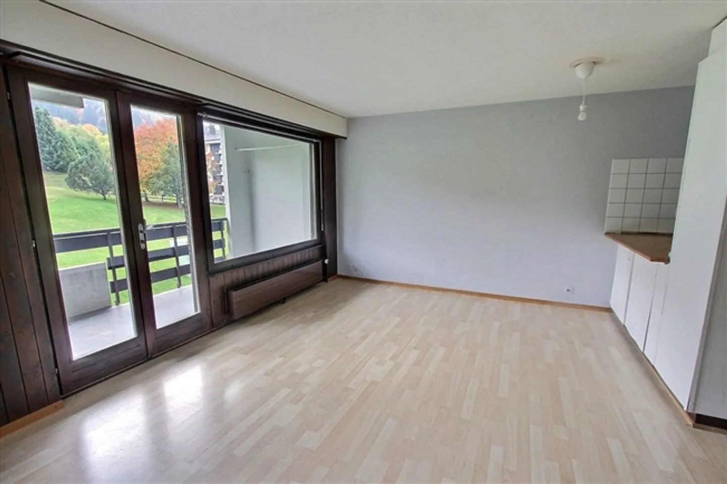 Appartamento affascinante 2.5 stanze nelle montagne - Foto 1 di 6