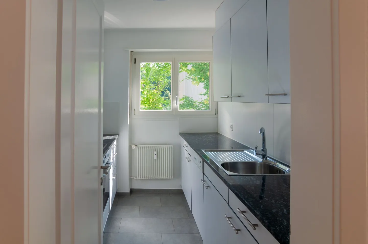 4½ Room Apartment with Balcony - Photo 9 of 13