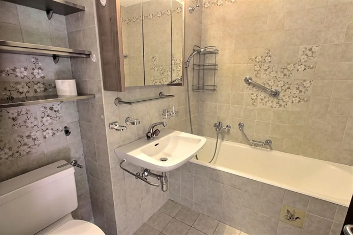 Appartamento affascinante 2.5 stanze nelle montagne - Foto 6 di 6